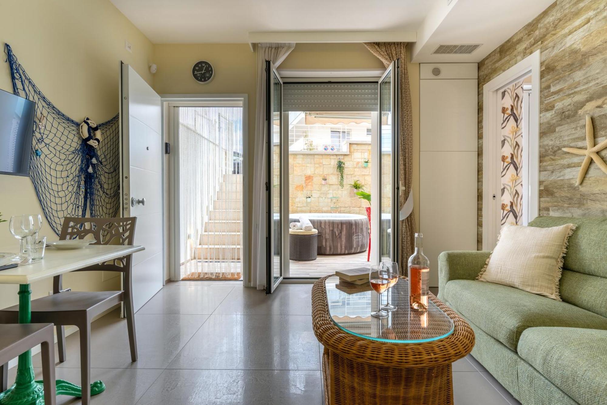 Cozy Marine Apt With Jacuzzi - 250Mt From Sea Polignano a Mare Esterno foto