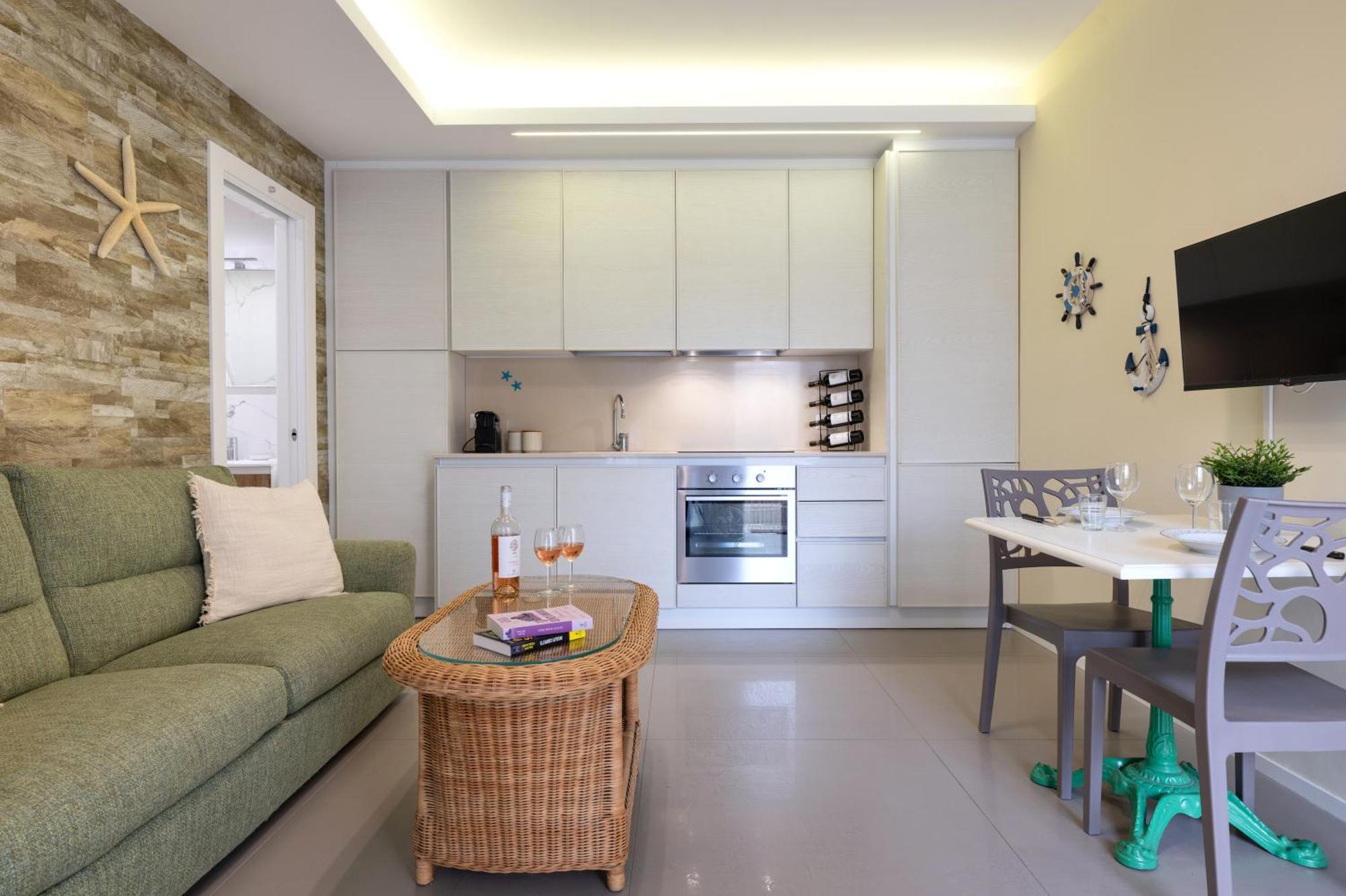 Cozy Marine Apt With Jacuzzi - 250Mt From Sea Polignano a Mare Esterno foto