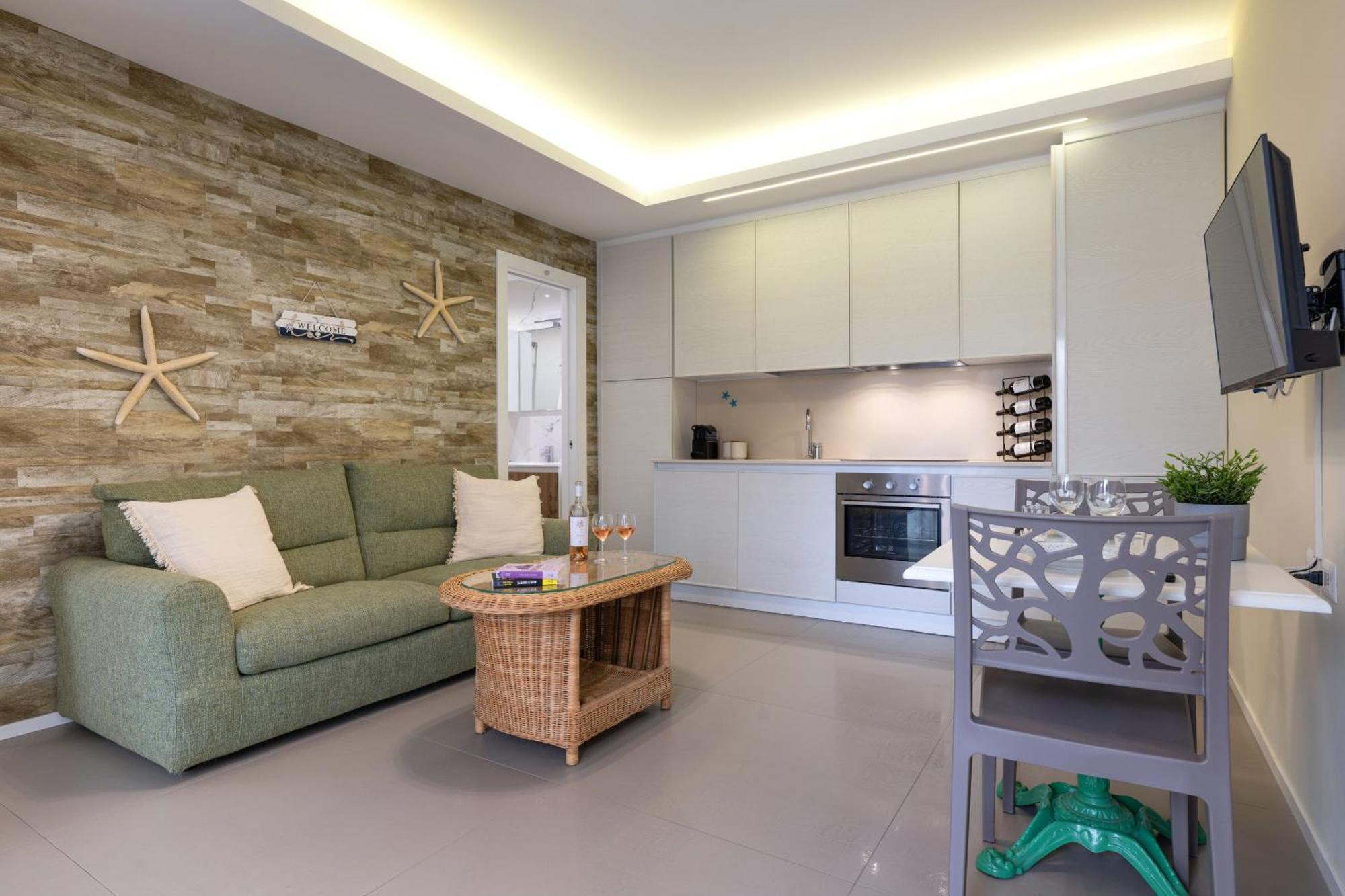 Cozy Marine Apt With Jacuzzi - 250Mt From Sea Polignano a Mare Esterno foto